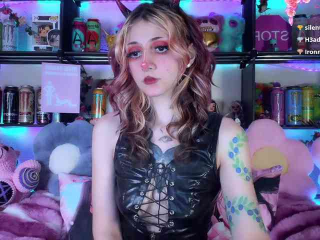 Devil-Baby webcam