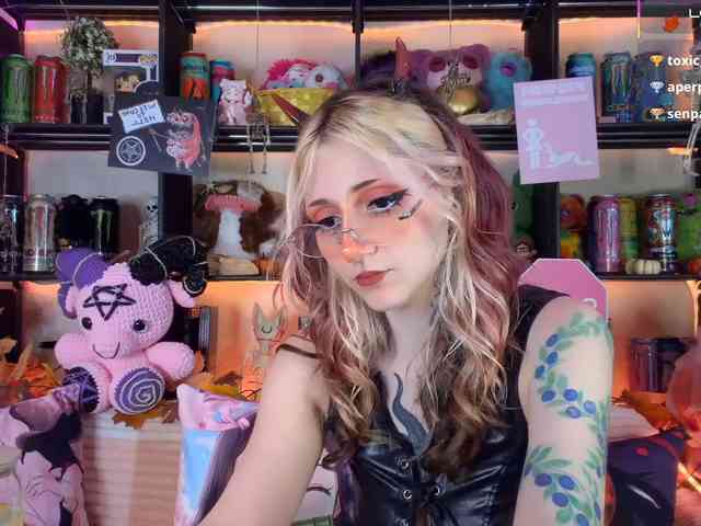 Devil-Baby webcam