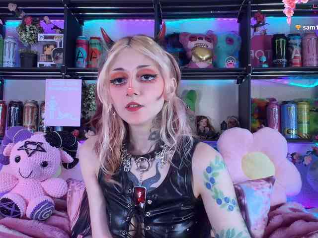 Devil-Baby webcam