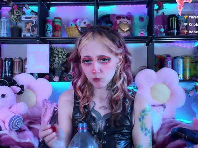 Devil-Baby webcam