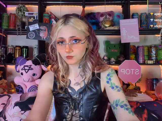 Devil-Baby webcam