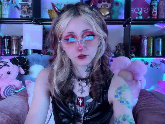 Devil-Baby webcam