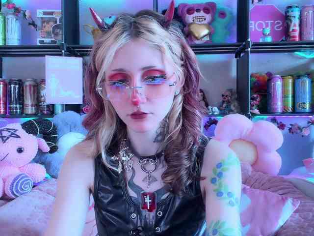 Devil-Baby webcam