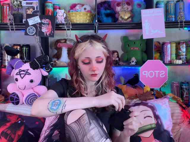 Devil-Baby webcam