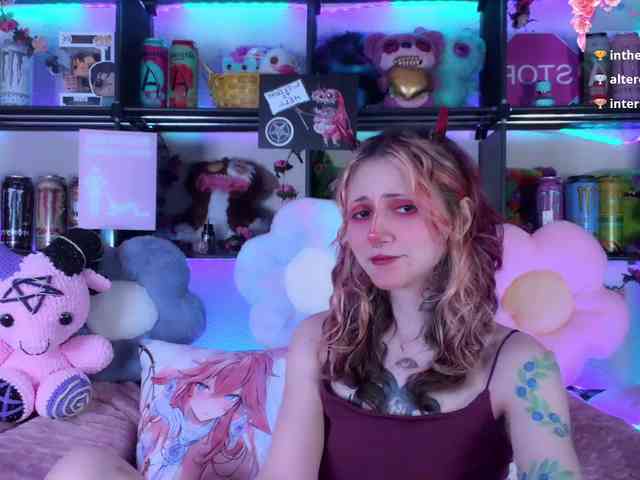 Devil-Baby webcam