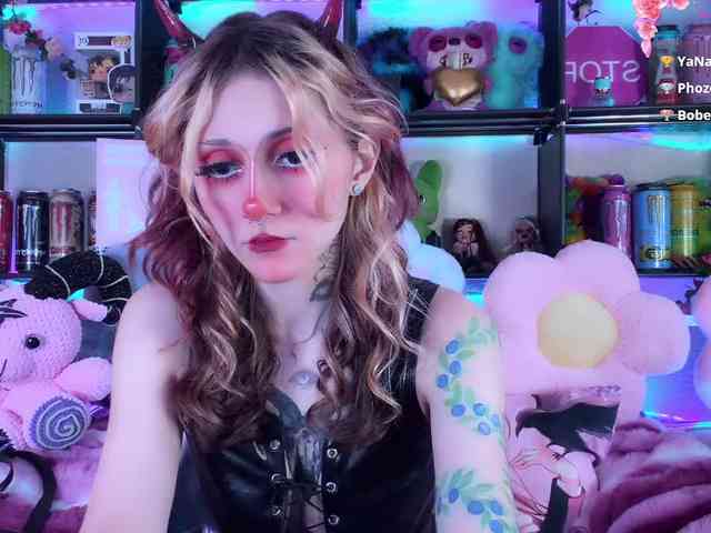 Devil-Baby webcam