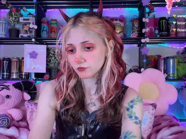 Devil-Baby webcam