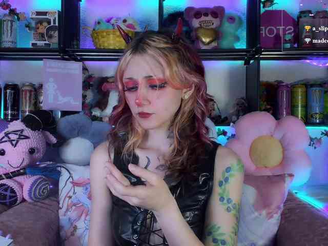 Devil-Baby Live Webcam on BongaCams