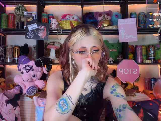 Devil-Baby webcam