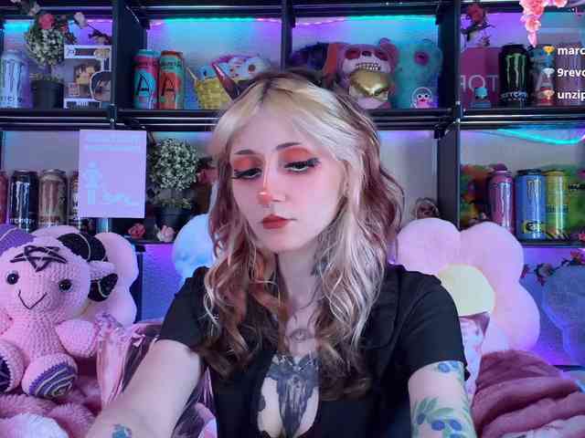 Devil-Baby webcam