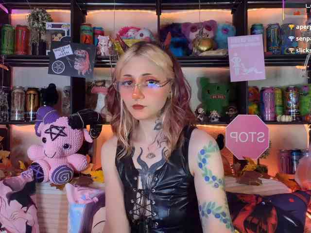 Devil-Baby webcam