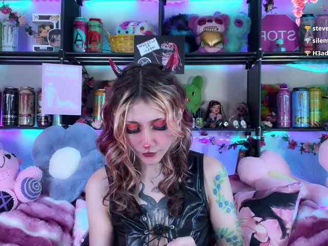 Devil-Baby webcam
