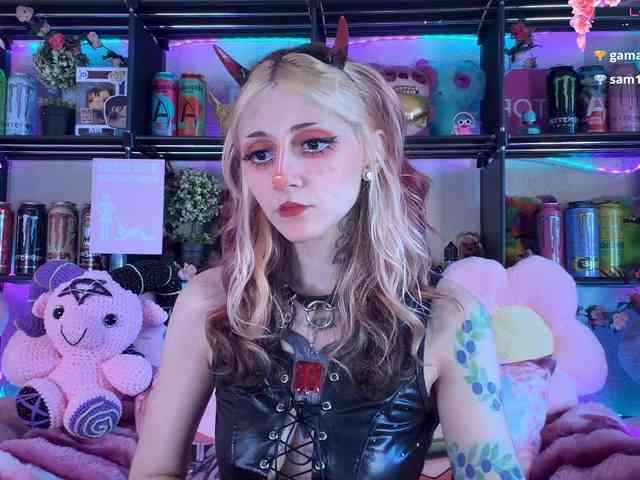 Devil-Baby webcam