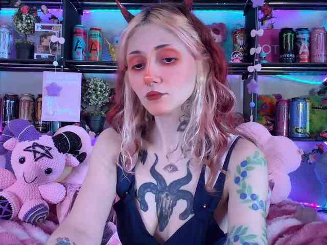 Devil-Baby webcam