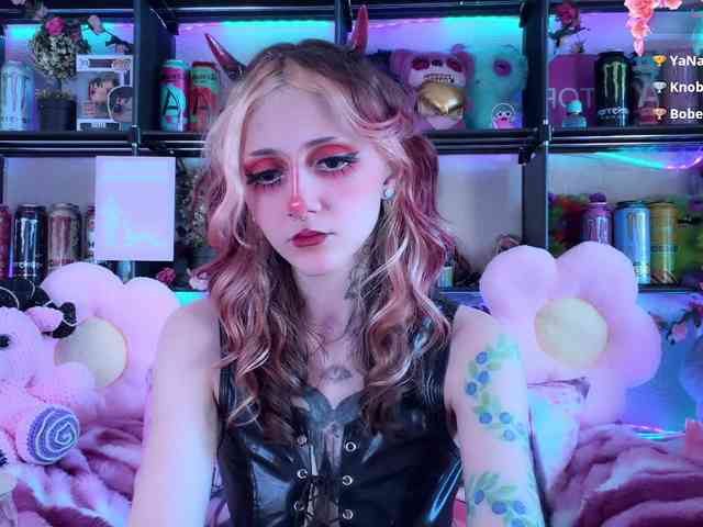 Devil-Baby webcam