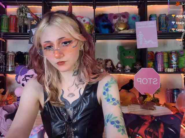 Devil-Baby webcam