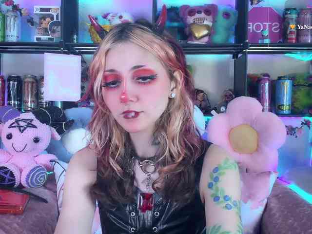 Devil-Baby webcam