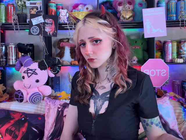 Devil-Baby webcam