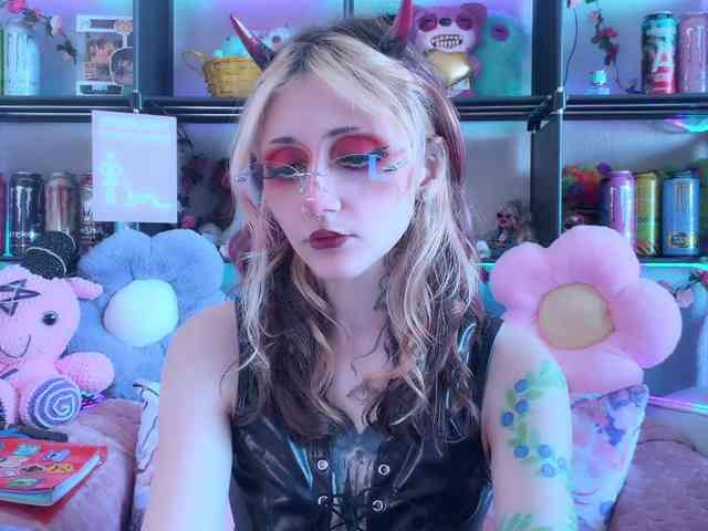 Devil-Baby webcam