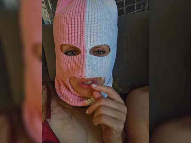 Suhka1994 webcam