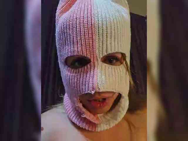 Suhka1994 webcam