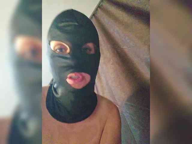 Suhka1994 webcam