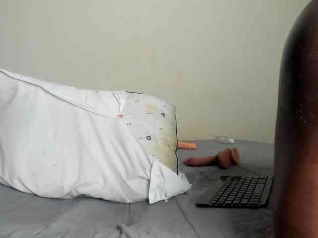 Paulacums Live Webcam on BongaCams
