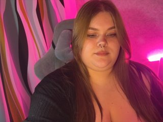 LovelyEmily Porn Show