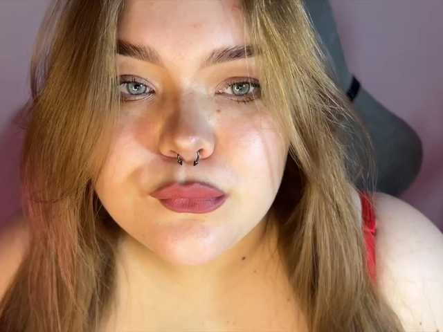 SkyEmily live cam on BongaCams