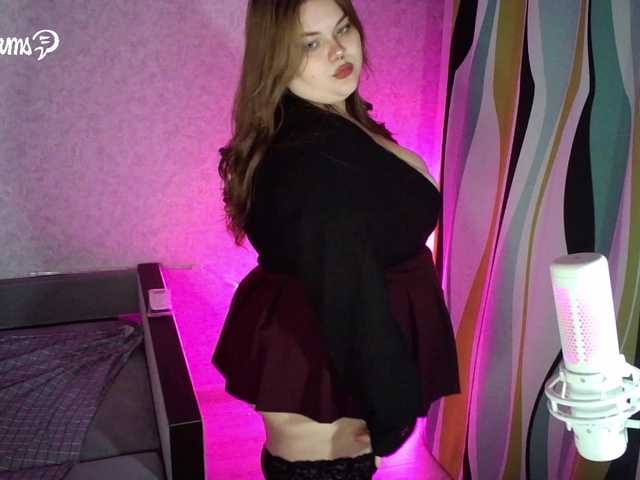 LovelyEmily live cam on BongaCams