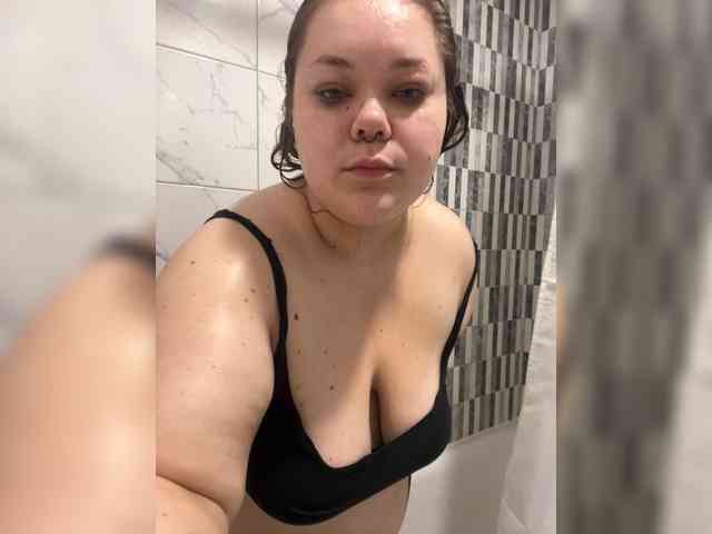 LovelyEmily Sex Cam Show