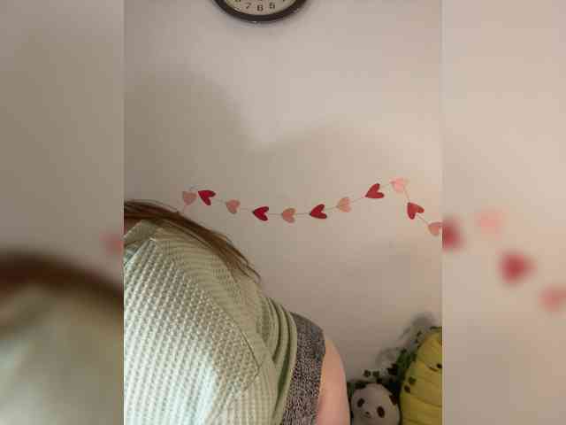 LovelyEmily webcam