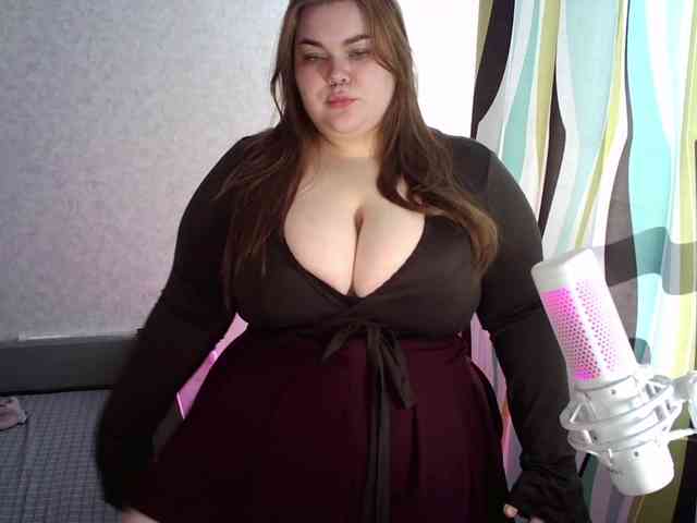 LovelyEmily webcam
