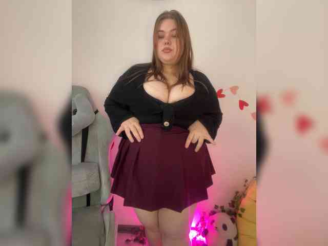 LovelyEmily webcam