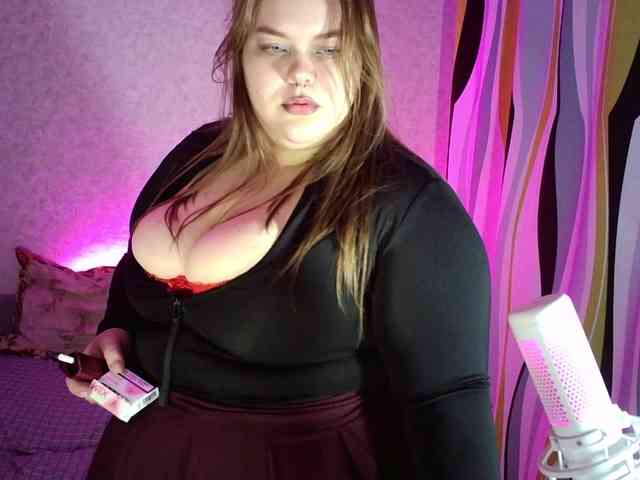 LovelyEmily webcam