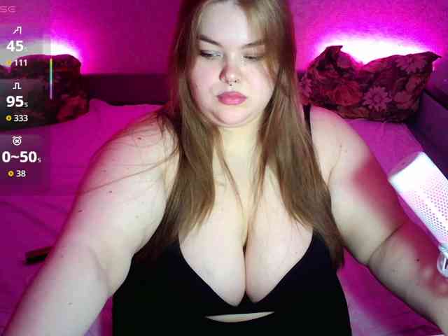 LovelyEmily webcam