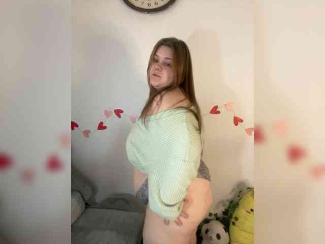 LovelyEmily webcam
