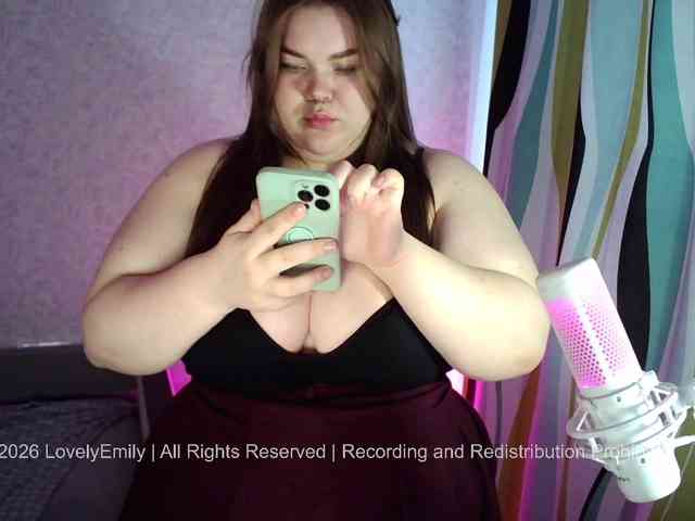 LovelyEmily webcam
