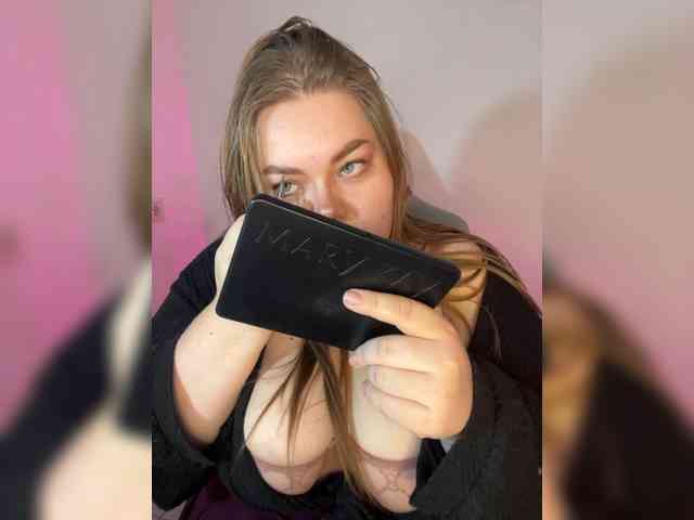LovelyEmily webcam