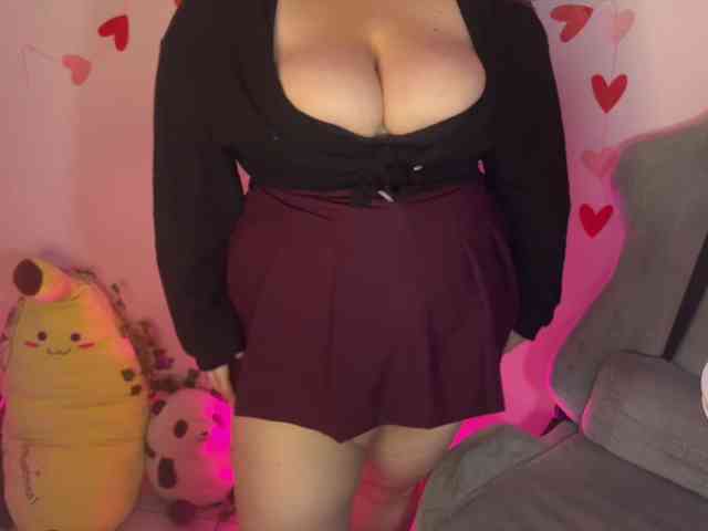 LovelyEmily webcam
