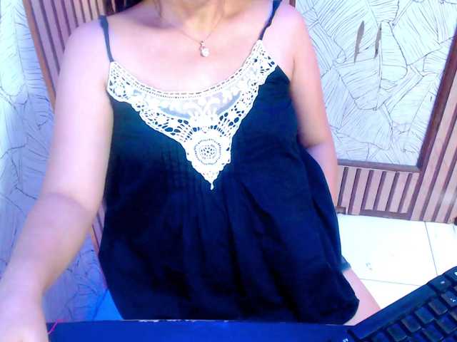 kimikosnowie live cam on BongaCams