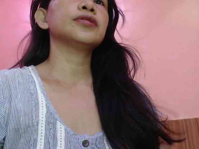 Kimikosnowie's cam show statistics and live stream