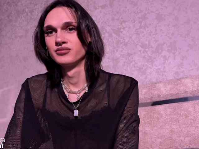 CHERLYBAY Live Webcam on BongaCams