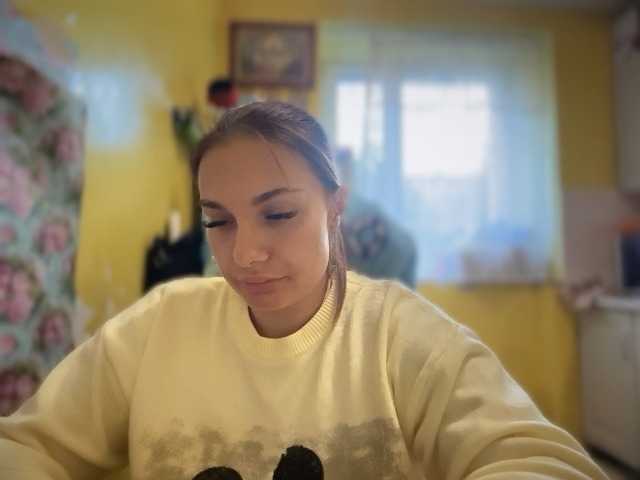 camoline live cam on BongaCams