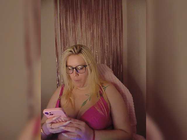 DollVice live cam on BongaCams