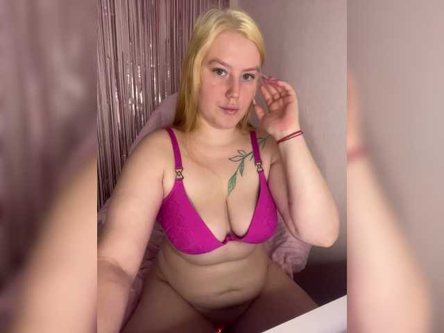 DollVice live cam on BongaCams