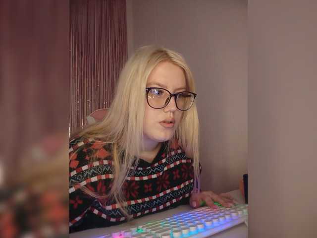 DollVice live cam on BongaCams