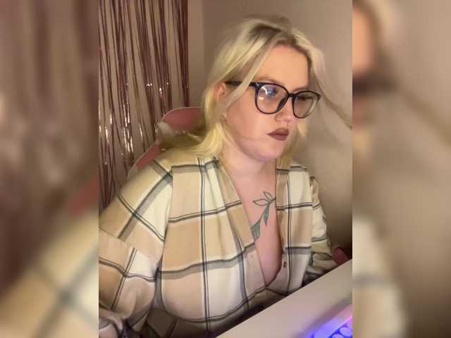 DollVice live cam on BongaCams