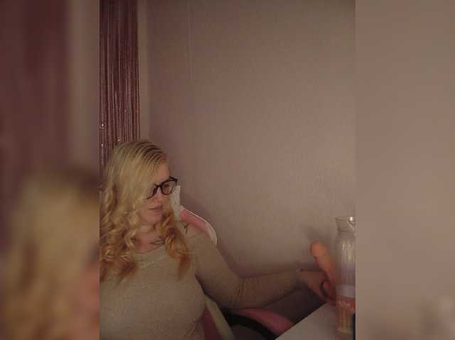 DollVice live cam on BongaCams