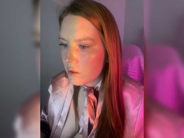 DollVice live webcam show